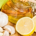 Med, limun, bijeli luk: recepti, proporcije