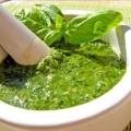 Pesto: klasični recept sa bosiljkom