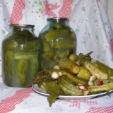 Bačvasti krastavci u tegli za zimu kod kuće: korak po korak recepti...