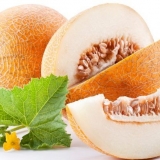 Dinja je bobica ili voće