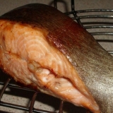 Toplo dimljeni ružičasti losos u kućnoj pušnici: ukusni recepti sa fotografijama, video zapisima