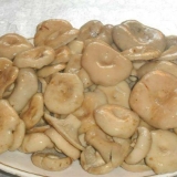 Mlečne pečurke sa pavlakom: sa lukom, belim lukom, jajima i mesom, najbolji recepti