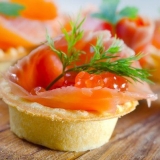 Kanape sa lososom na ražnju i bez: 17 recepata za originalne grickalice sa fotografijama