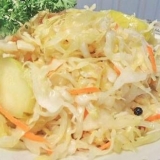 Kiseli kupus sa jabukama