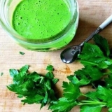 Maske za lice od peršuna za izbjeljivanje staračkih pjega