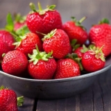 Zašto je jagoda orah, a ne bobica