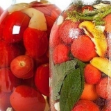 Paradajz na gruzijskom za zimu