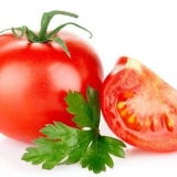 Recept za paradajz sa peršunom za zimnicu