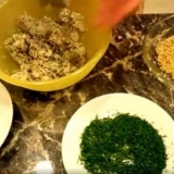 Salata u obliku kugle za novogodišnji sto