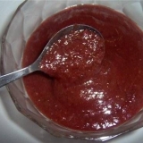 Tkemali sos od crvene i crne ribizle