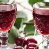 Vino od višnje kod kuće