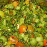 Zeleni paradajz sa hrenom i belim lukom: recept za zimnicu