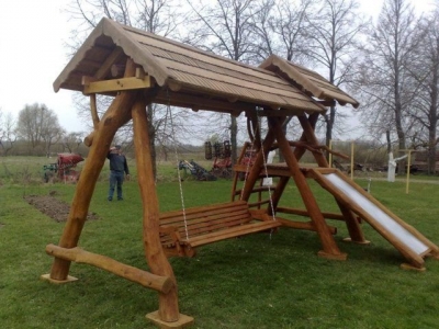 Viseća ljuljačka na lancima: sa leđima, dupla i za odrasle, dizajn + fotografija