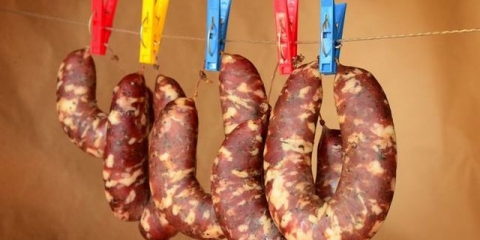4 Načina da napravite ukusne sušene kobasice