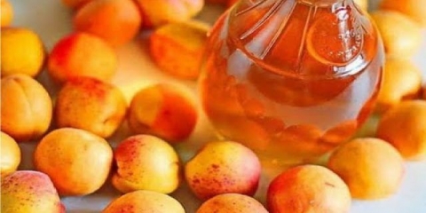 Braga od breskve za mjesečinu