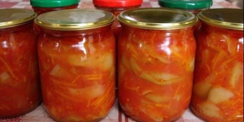 Lečo od tikvica sa paradajz pastom