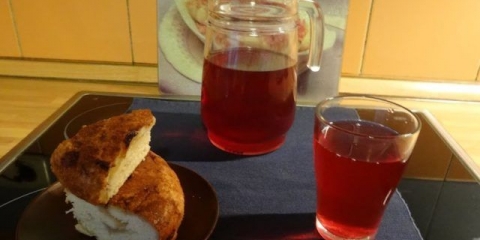 Kompot od smrznute crne (crvene) ribizle: recepti sa fotografijama, prednosti