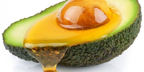 Ulje avokada za lice, kosu, nokte, hranu