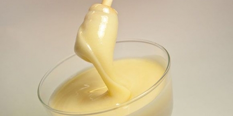 Med sa matičnom mliječi: korisna svojstva