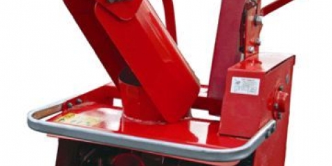 Montirani čistač snijega na hodni traktor