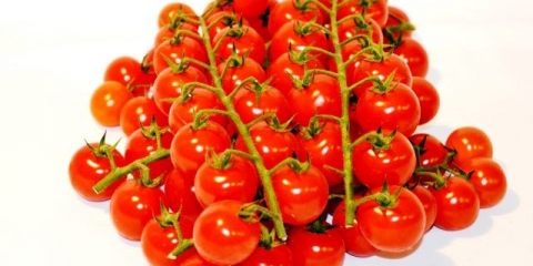 Cherry paradajz u sopstvenom soku