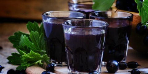 Jednostavni recepti za likere od ribizle