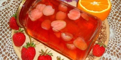 Recepti za pravljenje kompota od jagoda i narandže za zimu