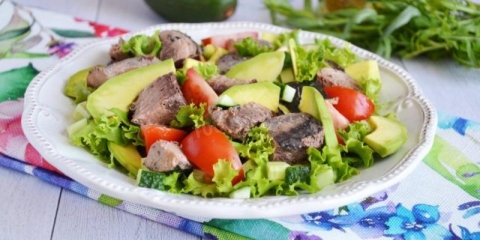 Recepti za salatu od tunjevine i avokada