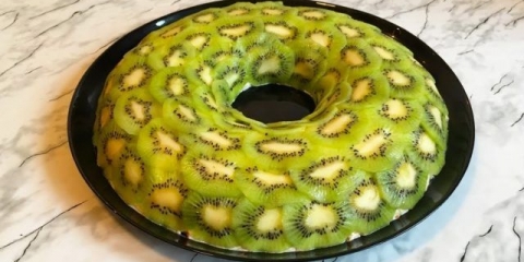 Salata malahitna narukvica sa kivijem: 10 korak po korak recepata sa fotografijama