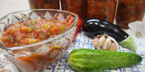 Salata za zimnicu od patlidžana i krastavaca