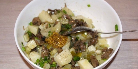 Salata s bukovačama: jednostavni recepti za kuhanje sa fotografijama za svaki dan i za zimu