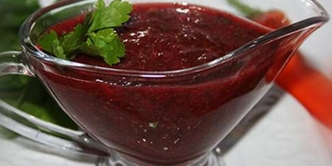 Tkemali sos sa suneli hmeljem