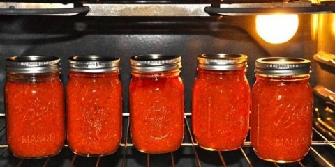 Sterilizacija tegli u rerni sa prazninama