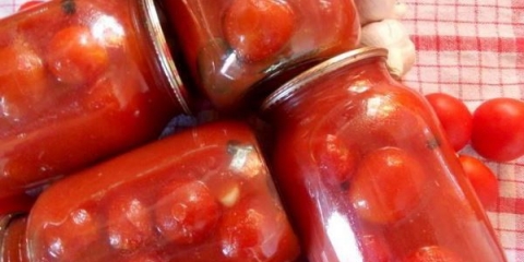 Paradajz u sopstvenom soku bez sterilizacije