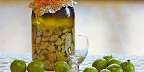 Zeleni orasi: koje bolesti se liječe, recepti